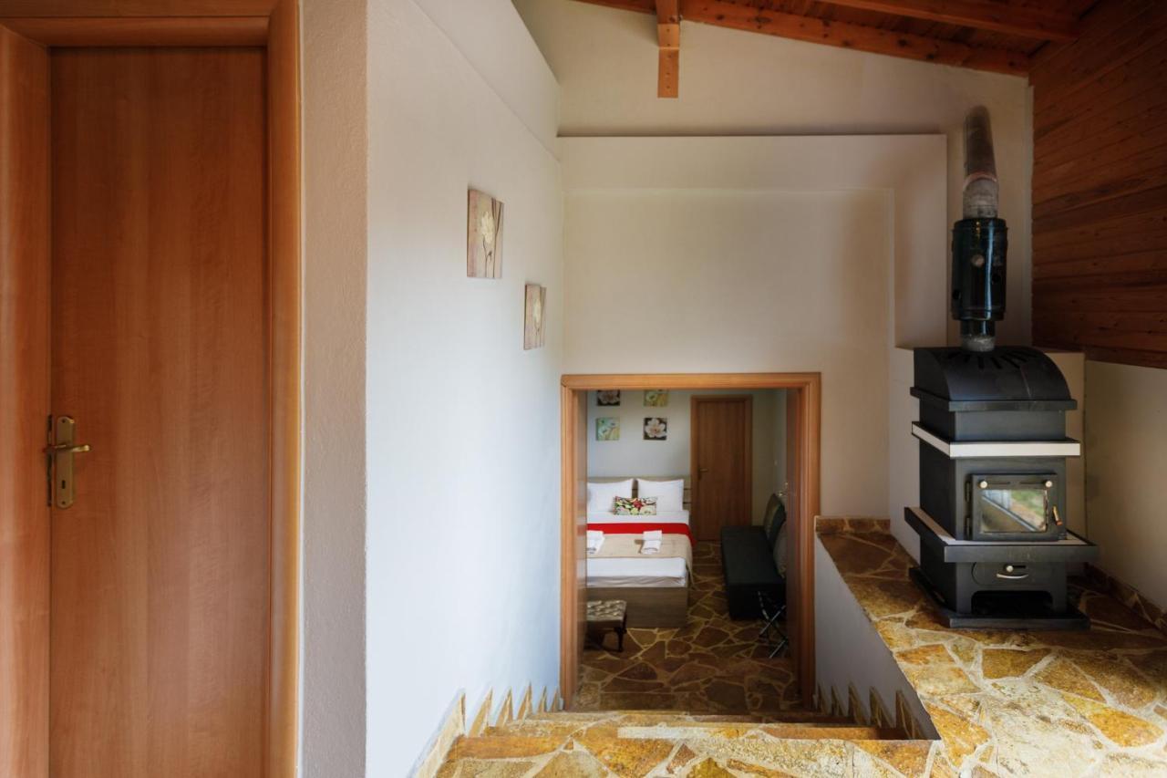 Vila Wooden House Mesimérion Exteriér fotografie