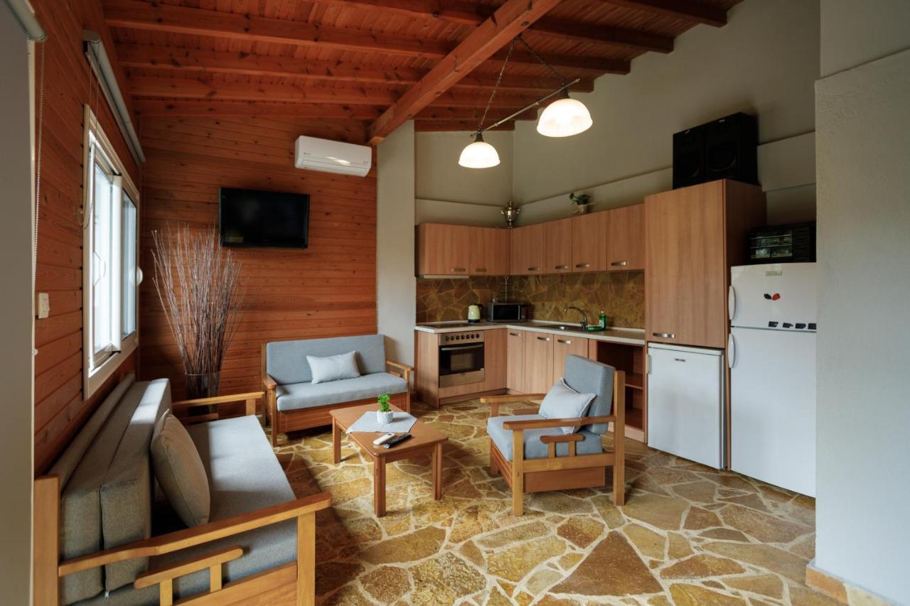 Vila Wooden House Mesimérion Exteriér fotografie